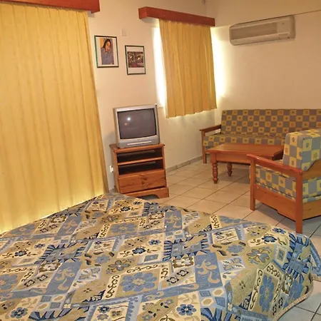 Palm Sea Larnaca
