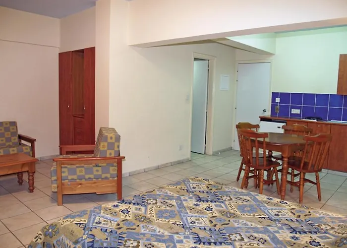 Palm Sea 2* לרנקה