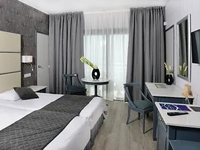 Palm Sea Апарт-отель Ларнака