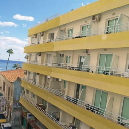 Ξενοδοχείο με διαμερίσματα Palm Sea Λάρνακα